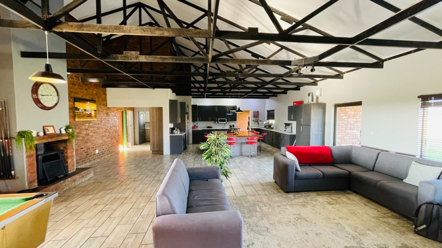 4 Bedroom Property for Sale in Grimbeeck Park North West